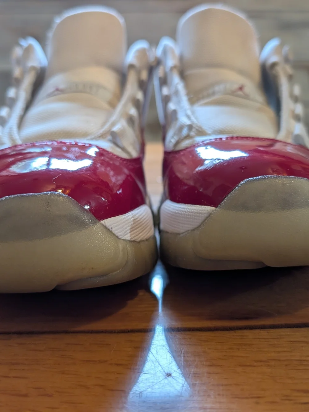 Jordan Men's White and Red Low-Top Sneakers